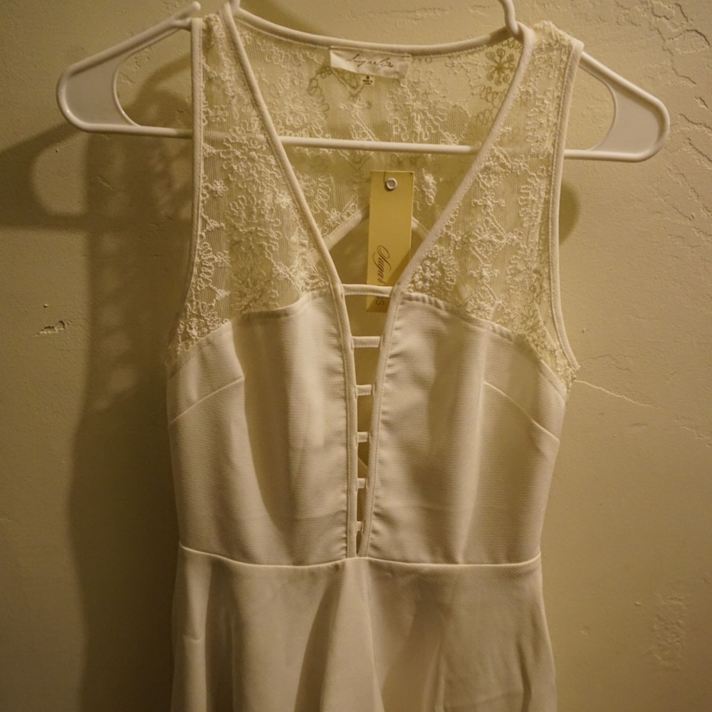 New white dress size small